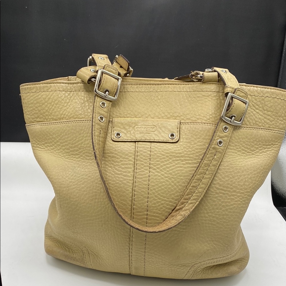 684Coach VTG Dark cream pebbled heavy leather Hamilton #F130-89 Bucket tote